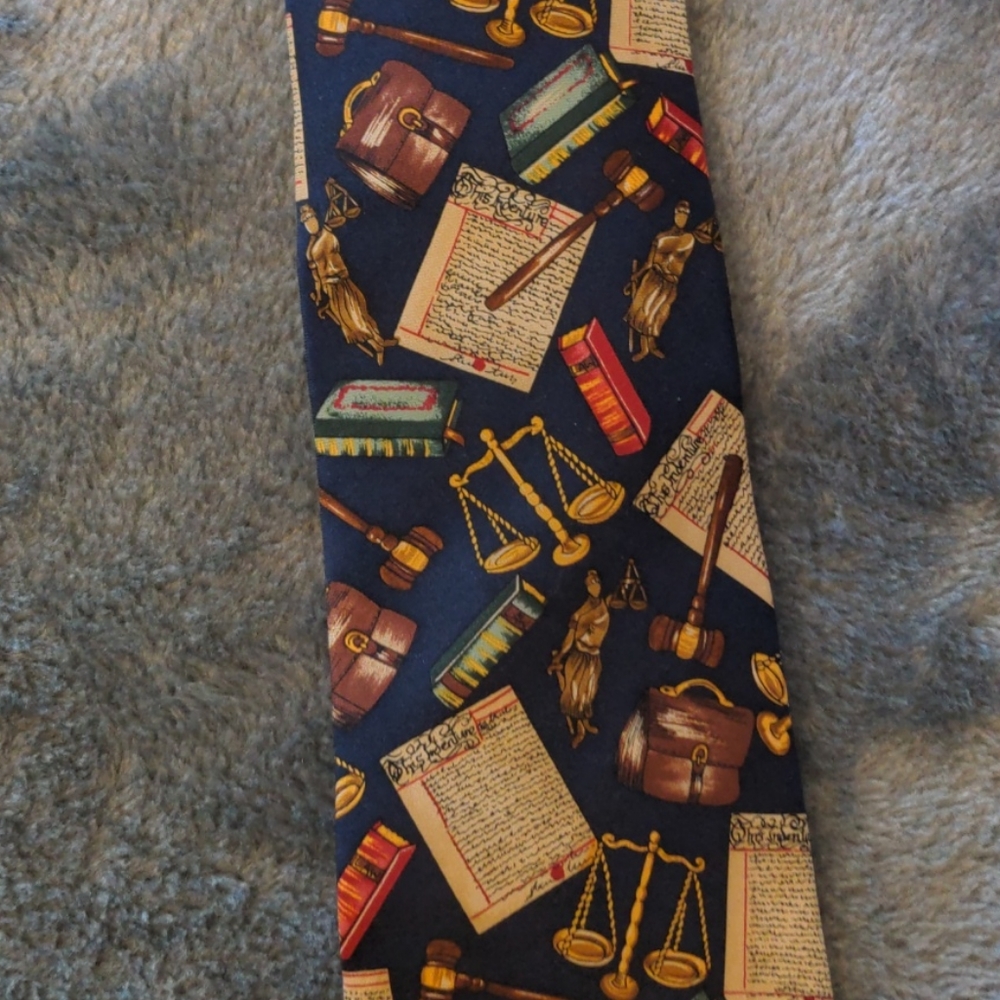 Neck tie